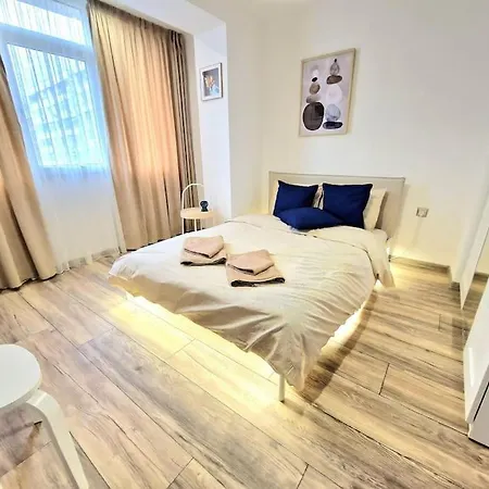 Appartement Flat 85 - 85 Inches Tv